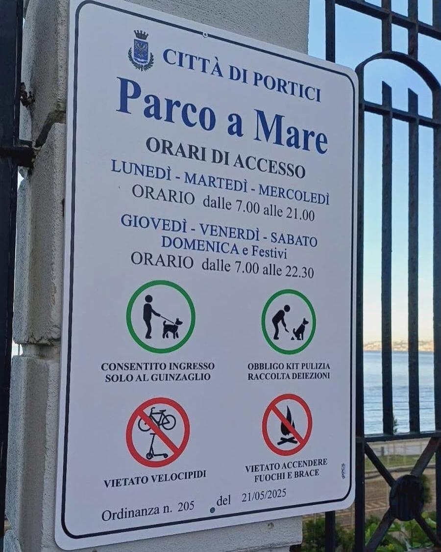 La Parthenope Suites Portici Eksteriør billede